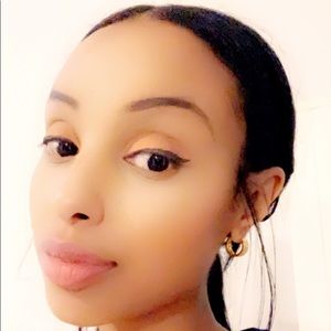 Meet your Posher, Deqa